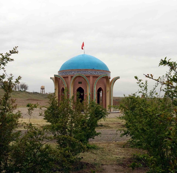 یادمان شهید ستار یکه زارع